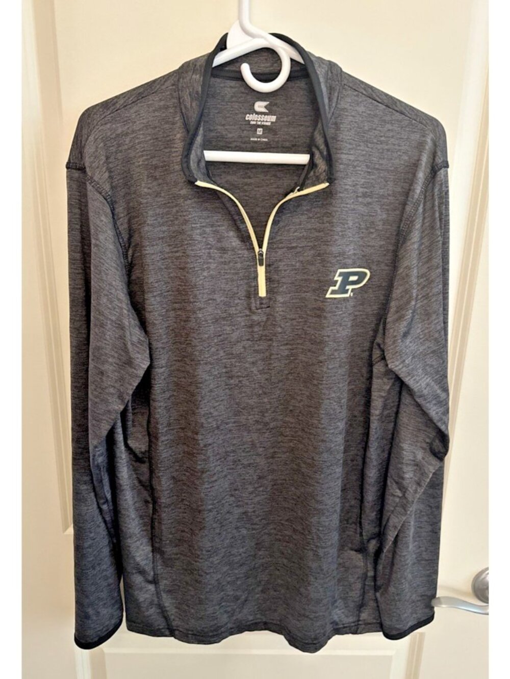 Purdue Boilermakers 1/4 Zipper Shirt Sweater Men's Size M Long Sleeve Black Gray